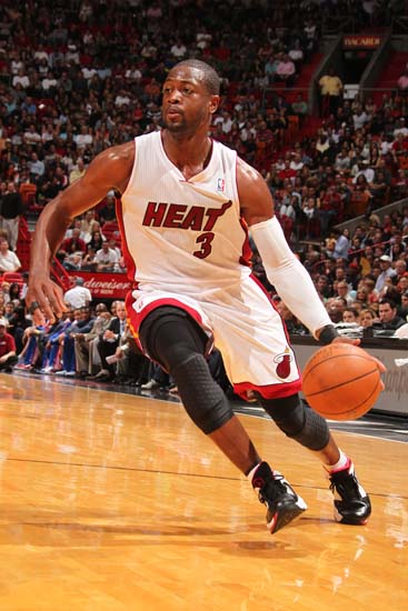 会推迟吗？阿拉伯杯决赛举办场地同样持续天降暴雨（阿拉伯杯决赛地遭遇持续暴雨，比赛会延期吗？）