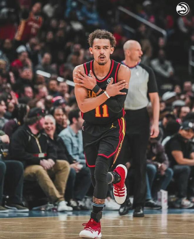 为什么当41岁詹姆斯表现不够好时，37岁科比就会用更炸裂的表现证明自己更拉胯？科比20投16铁（当41岁詹姆斯低迷时，37岁科比却用更猛的打铁示范何谓更拉胯：20投16铁）