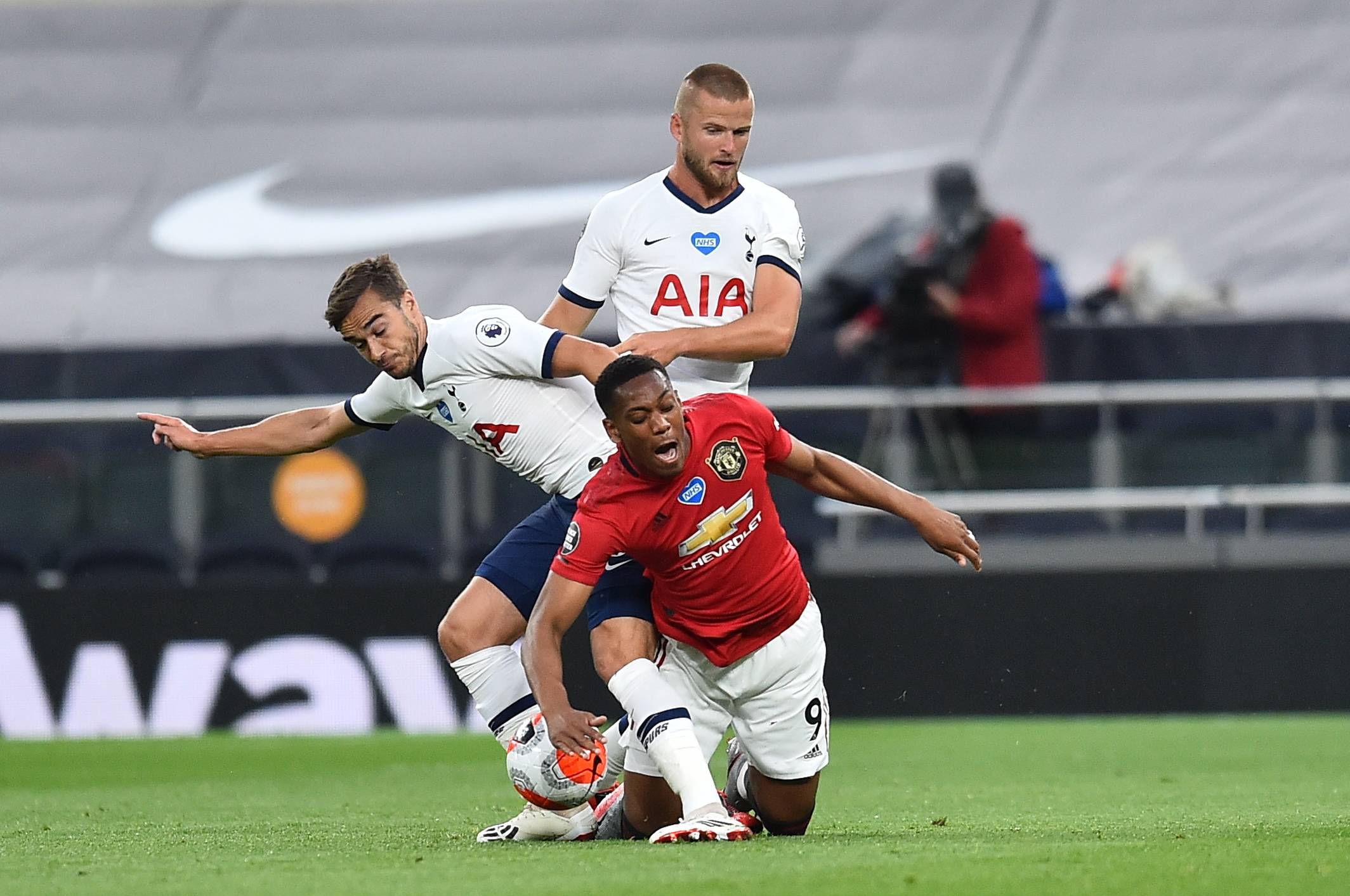 可圈可点！廖三宁贡献14分4篮板7助攻2盖帽（廖三宁表现亮眼：14分4板7助攻2封盖）