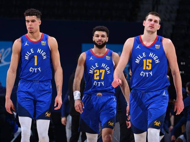 杜兰特：哈登和伦纳德会帮助快船扭转局势，我对他们充满敬意（杜兰特：看好哈登与伦纳德助快船扭转颓势，对两人满怀敬意）