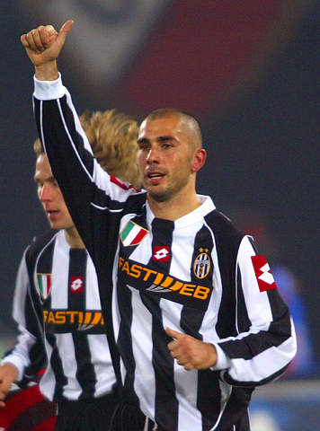 每体：巴萨考虑明年夏天去巴西进行季前训练和比赛（每体：巴萨或于明夏赴巴西进行季前备战与热身赛）