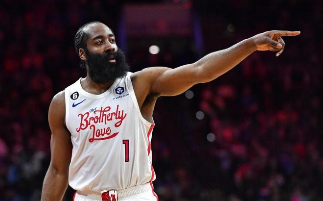 成都蓉城高歌猛进直冲前四（成都蓉城势如破竹冲击前四）