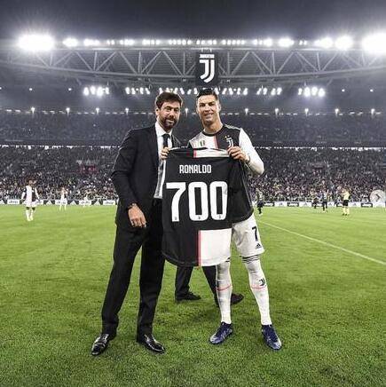 传闻：曼联、罗马和斯图加特也在关注18岁昂热前锋谢里夫（曝18岁昂热前锋谢里夫获曼联、罗马与斯图加特关注）