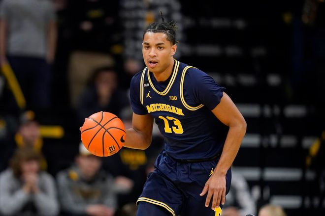 埃基蒂克成为西塞后首位为利物浦单场联赛打入2球的法国球员（埃基蒂克成西塞后首位在单场联赛为利物浦梅开二度的法国球员）