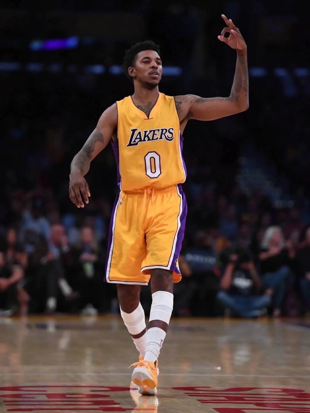 输给米兰后拉齐奥对主裁判不判罚点球不满，决定新闻沉默（负于米兰后，拉齐奥不满主裁漏判点球，决定媒体静默）