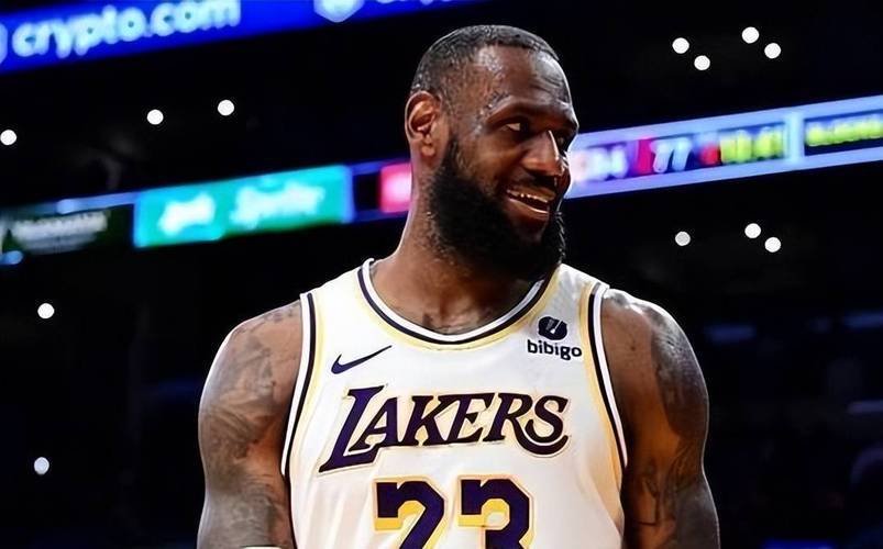 海港发布官方Vlog：旧将奇塔迪尼重回浦东足球场（海港推出官方Vlog：昔日旧将奇塔迪尼重返浦东足球场）