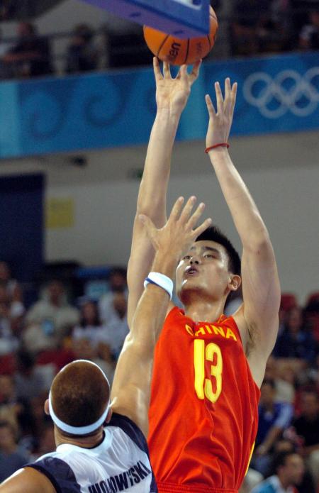 江苏男篮本场三分命中率仅11%，本赛季三分命中率32%（江苏男篮本场三分命中率仅11%，赛季三分命中率为32%）