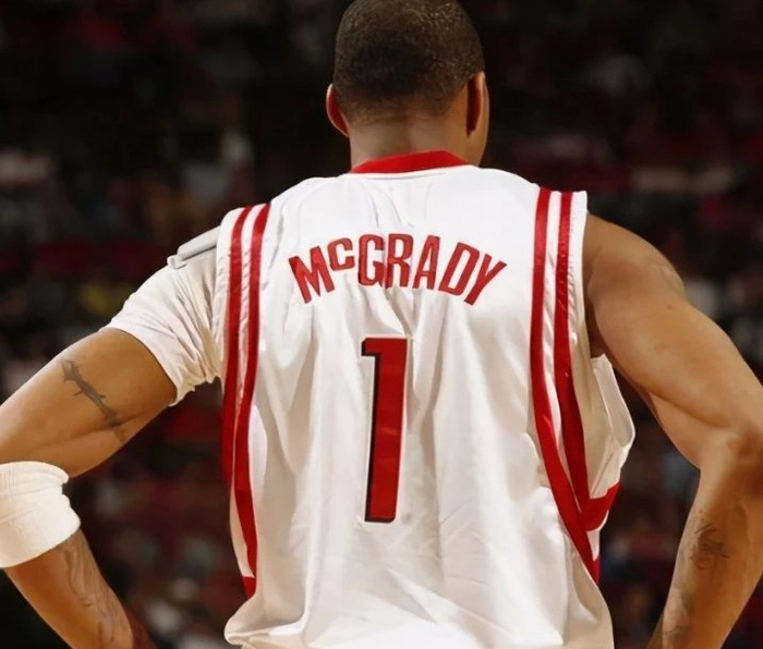 鲁媒：安东尼奥很信任彭啸；李昊大概率出任U22国足主力门将（鲁媒：安东尼奥倚重彭啸，李昊有望担纲U22国足主力门将）