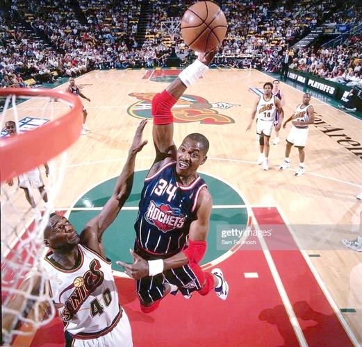 懂球帝12周年120大瞬间小组赛结果：梅西6次上榜，C罗4次武磊3次（懂球帝12周年120大瞬间小组赛结果出炉：梅西入选6次，C罗4次、武磊3次）