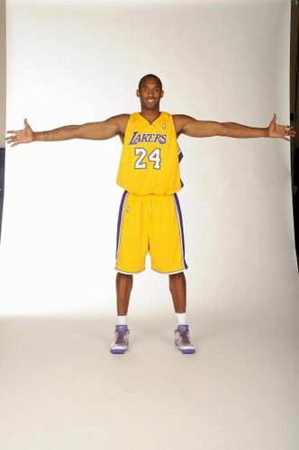 全赢也是落下风！雷霆赛三输马刺，本赛季两队还有两次交手（即便全胜仍不占优！雷霆本季三负马刺，双方还将再战两场）