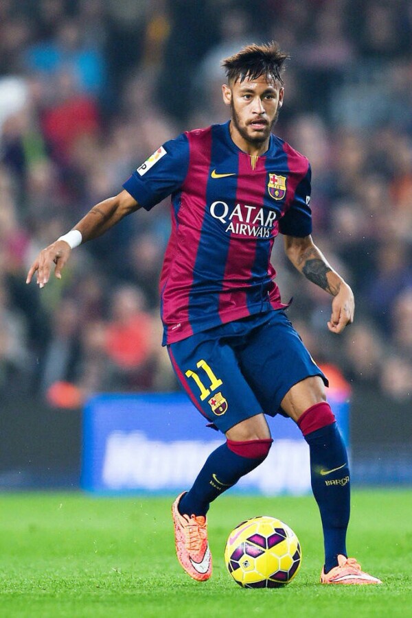 洛杉矶快船以131-116击败黄蜂，哈登55分创队史新高，成为NBA第四位得分超55分的球员，表现惊艳。（快船131-116擒黄蜂，哈登狂砍55分创队史纪录，成NBA第4位55+得分球员，表现炸裂）