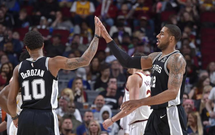 广东男篮防守稳固力克辽宁（广东男篮凭强悍防守击败辽宁）