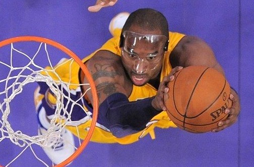 博主：下赛季无缘英博的拉布亚德今日回到基地，将参与训练（博主称：无缘下赛季英博的拉布亚德今返基地参加训练）