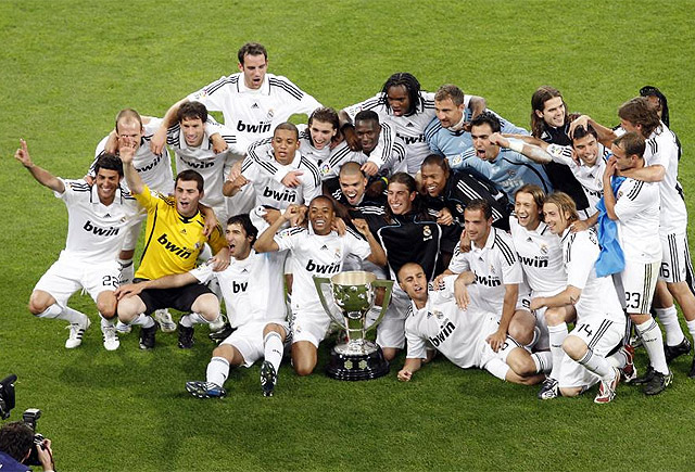 杰威：文班亚马在NBA是独一档的存在，和字母哥类似（杰威：文班亚马在NBA独一档，风格类似字母哥）