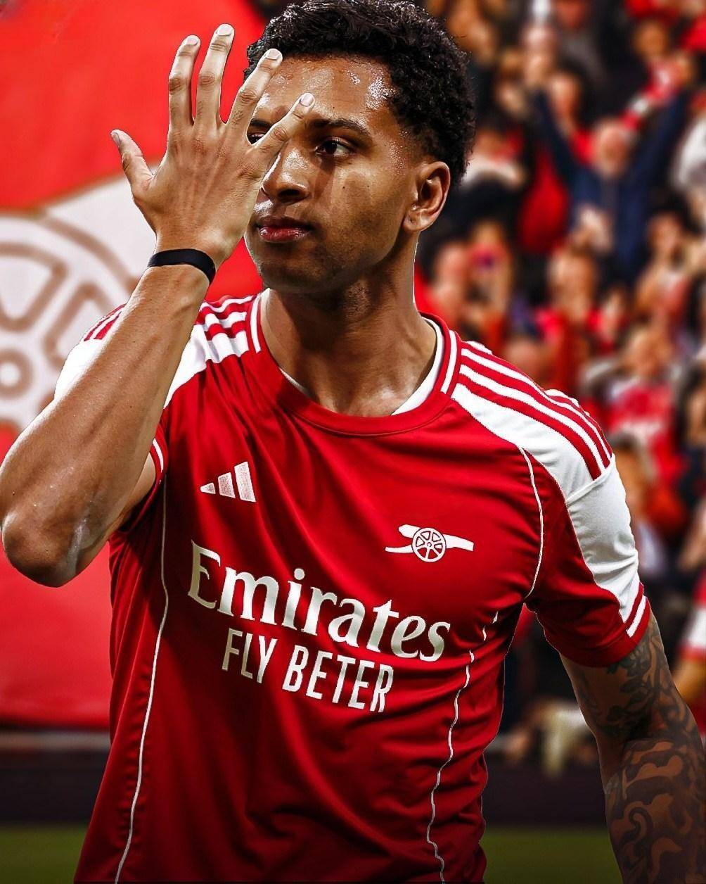 三节轰25分！狄龙爆发复仇湖人！东契奇缺席，詹姆斯23分难救主（狄龙三节25分怒袭湖人！东契奇缺阵，詹姆斯23分无力回天）