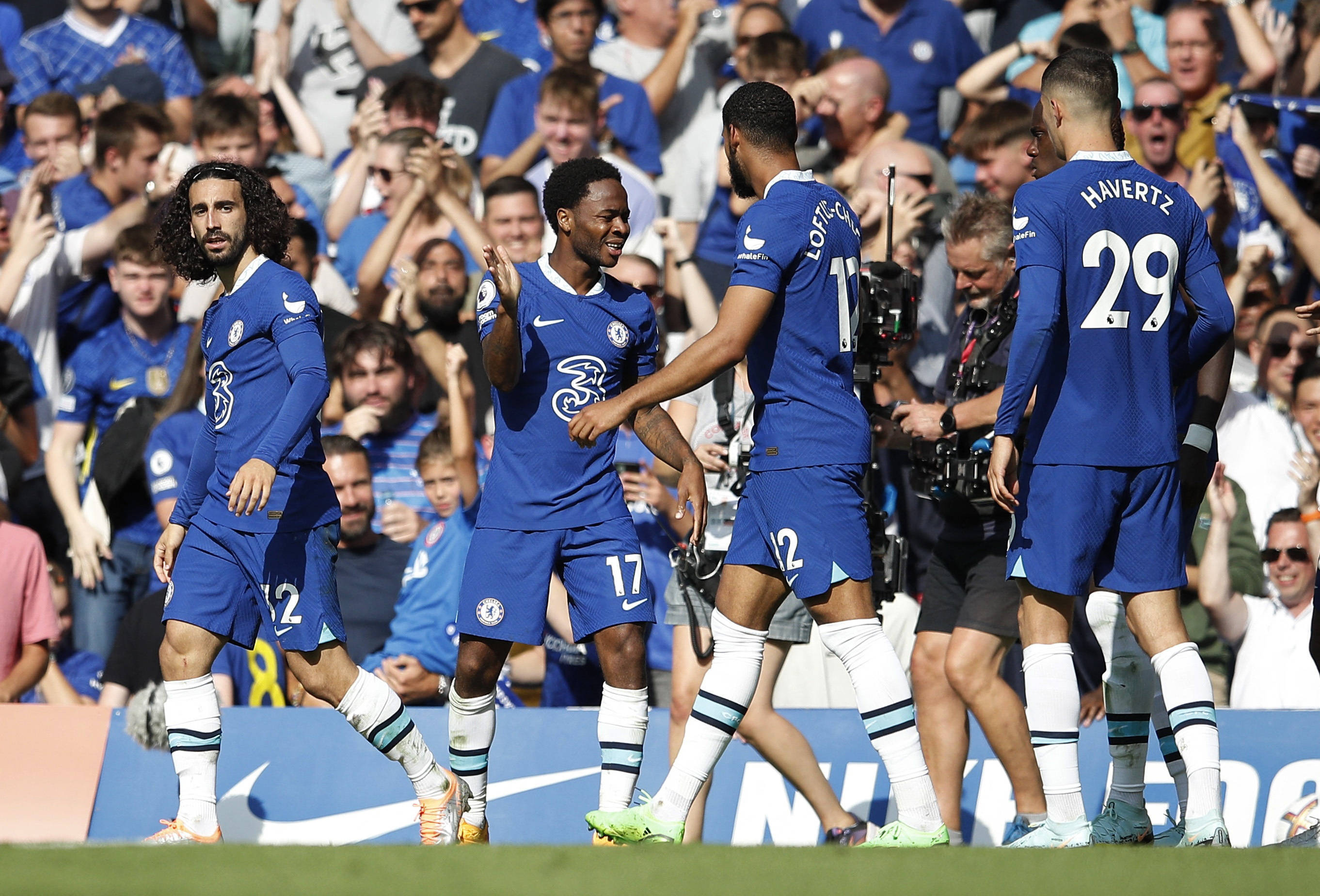 足球文化与城市精神（绿茵文化与城市气质）